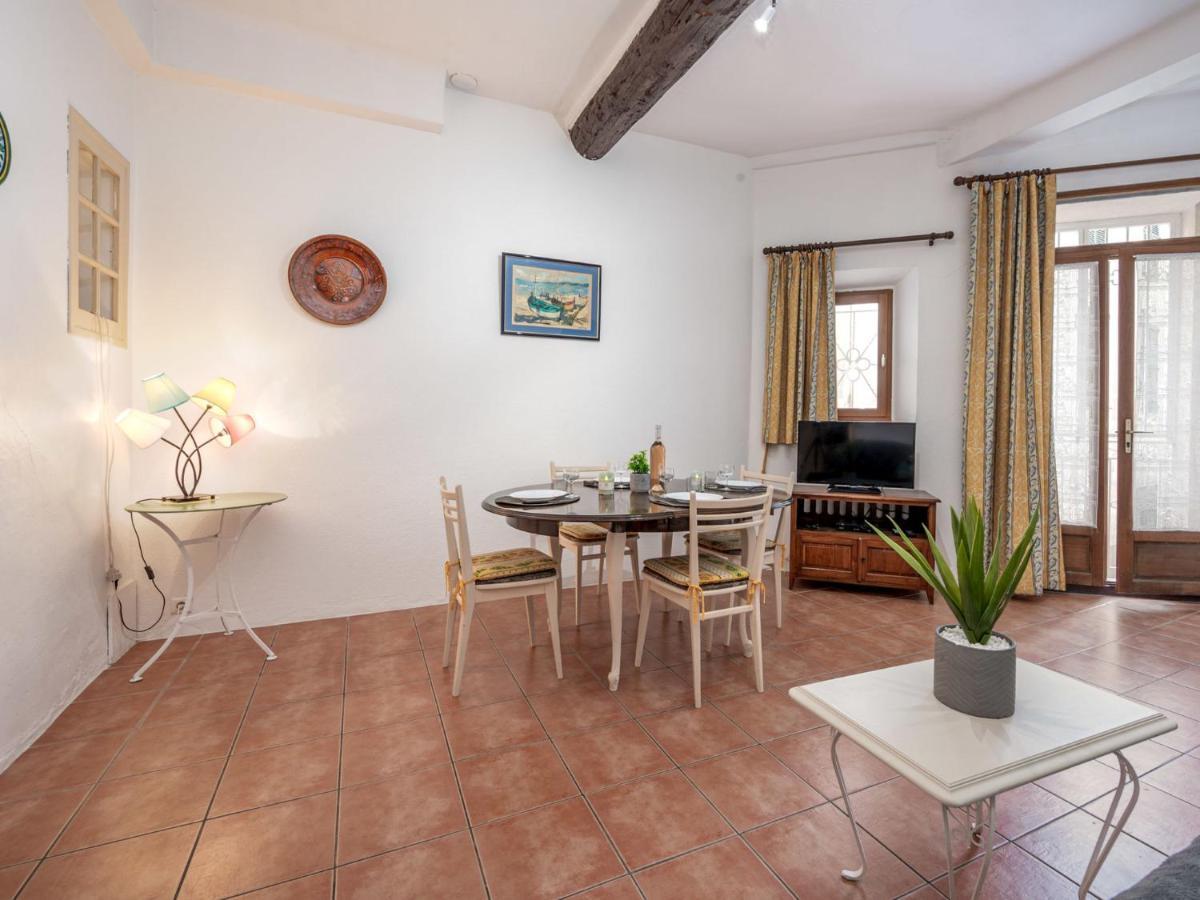 Apartment Rue De La Pompe By Interhome *